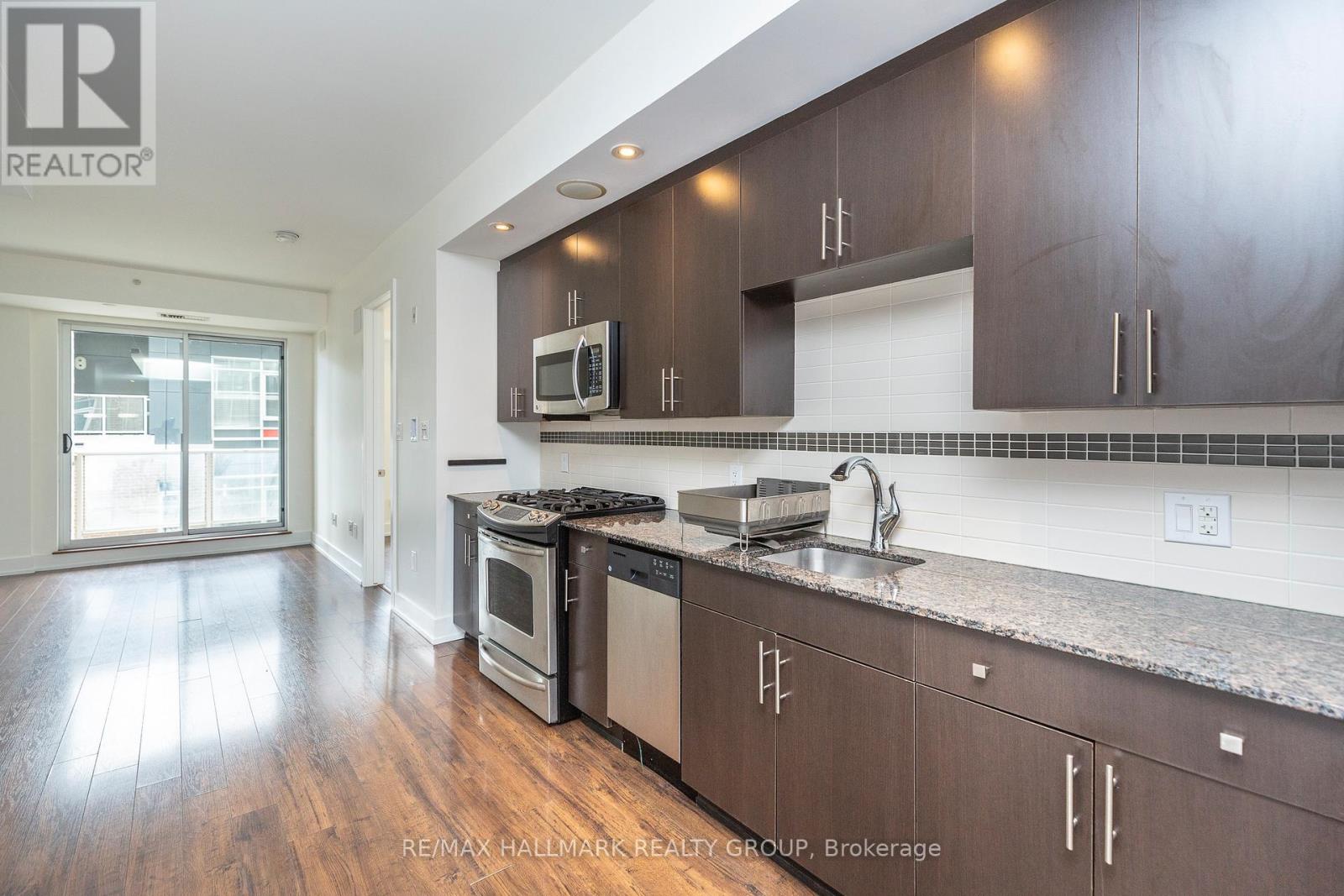 403 - 100 Champagne Avenue S, Ottawa, Ontario  K1S 4P4 - Photo 9 - X12752584