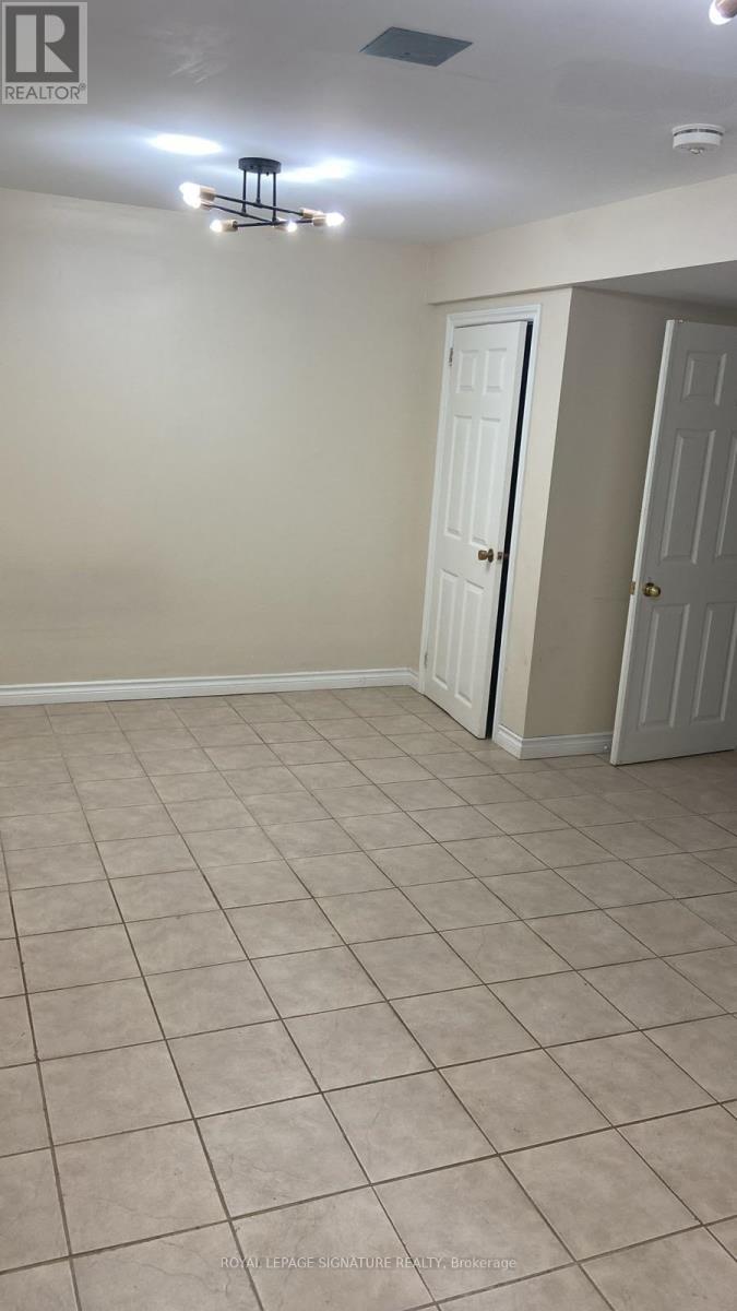 Bsmt - 276 Vansickle Road, St. Catharines, Ontario  L2S 2T1 - Photo 2 - X12752326