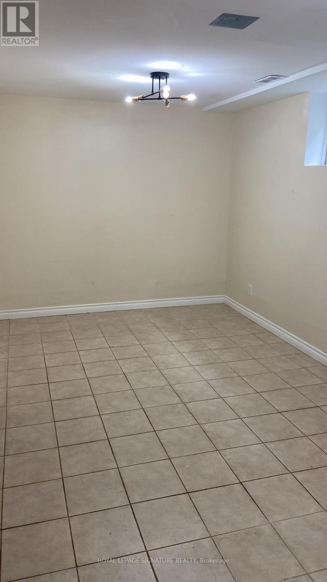 Bsmt - 276 Vansickle Road, St. Catharines, Ontario  L2S 2T1 - Photo 3 - X12752326