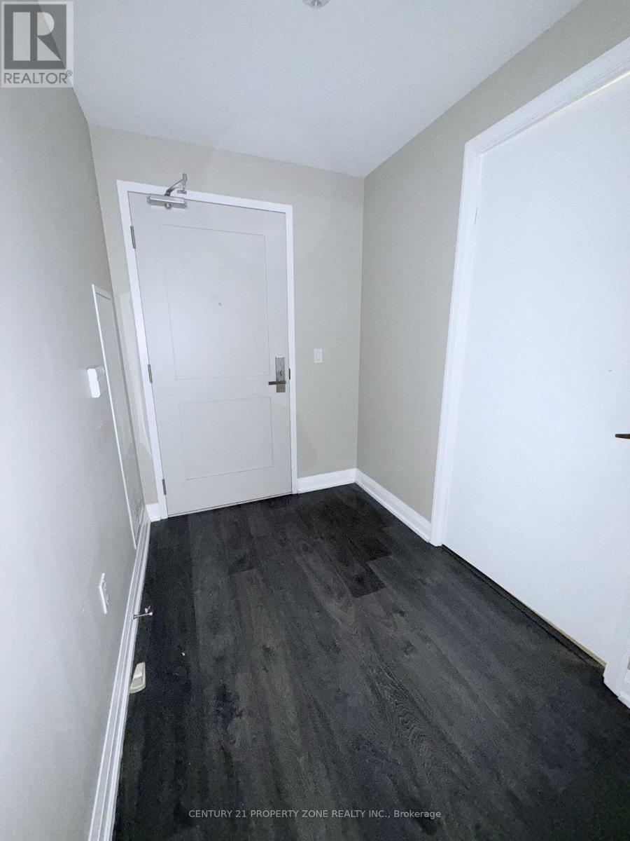 742 - 26 Gibbs Road, Toronto, Ontario  M9B 6L6 - Photo 12 - W12692758