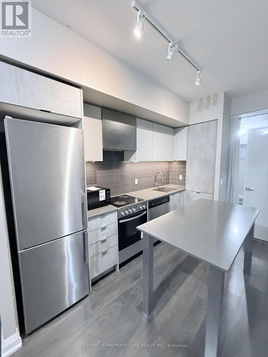 742 - 26 Gibbs Road, Toronto, Ontario  M9B 6L6 - Photo 5 - W12692758