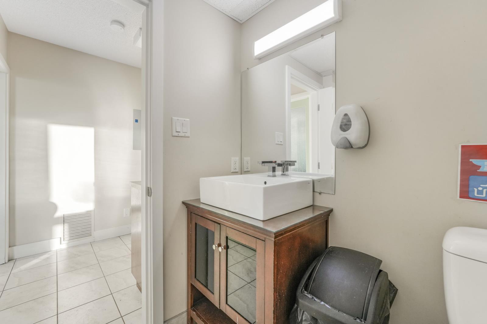 8711  82 Avenue Nw, Edmonton, Alberta  T6C 0Y9 - Photo 61 - 44194111