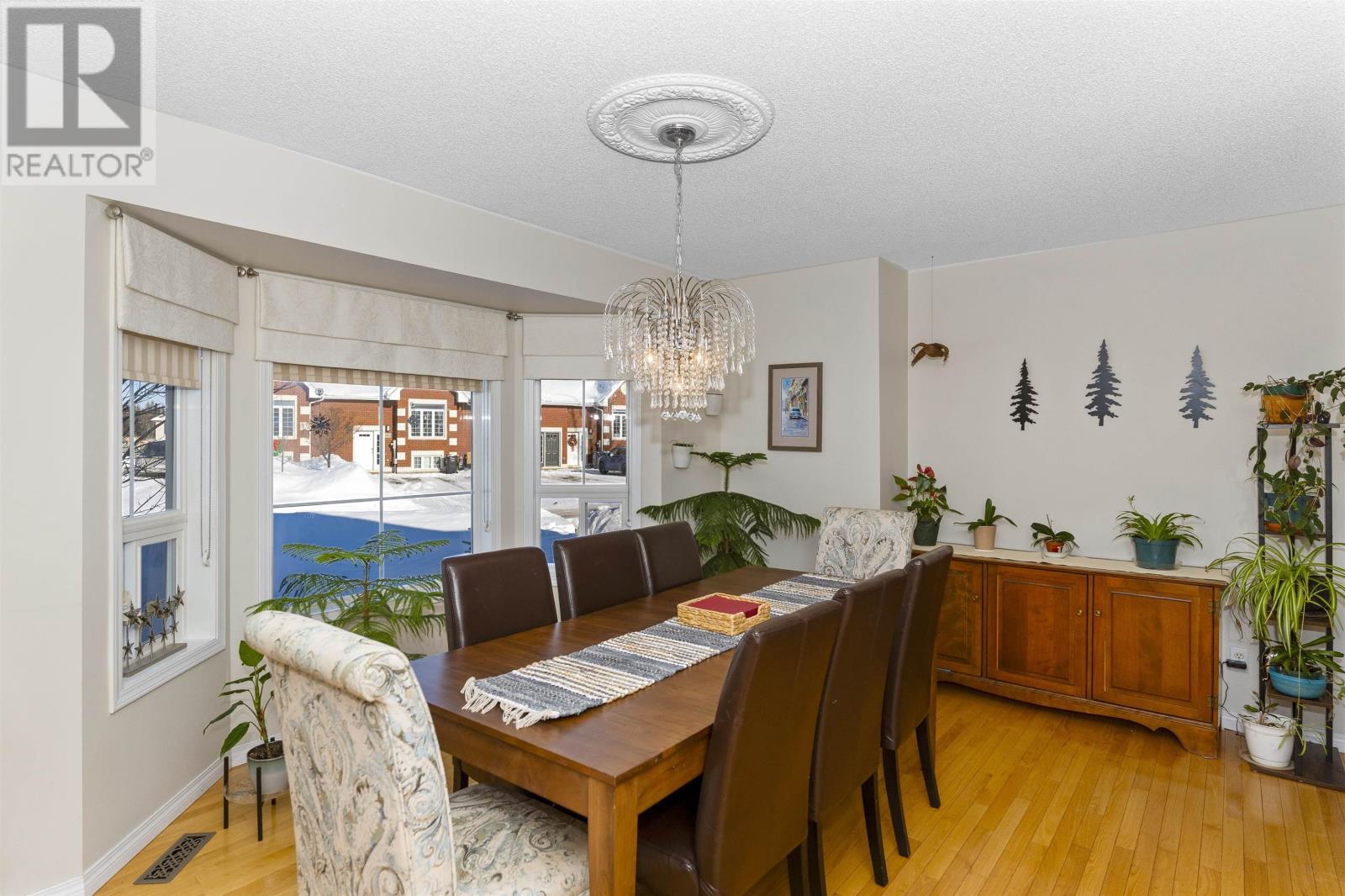 281 Caribou Cres, Thunder Bay, Ontario  P7C 5Z5 - Photo 10 - TB2600152