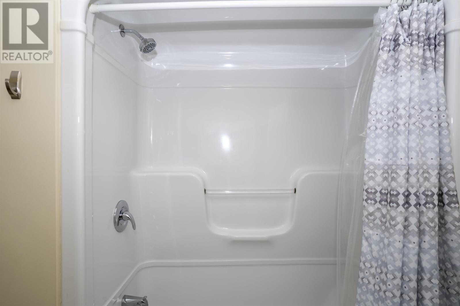 281 Caribou Cres, Thunder Bay, Ontario  P7C 5Z5 - Photo 26 - TB2600152