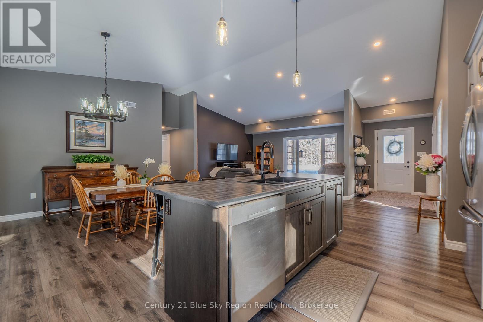 75 Hillside Lake Road, North Bay, Ontario  P1B 8G2 - Photo 7 - X12752462