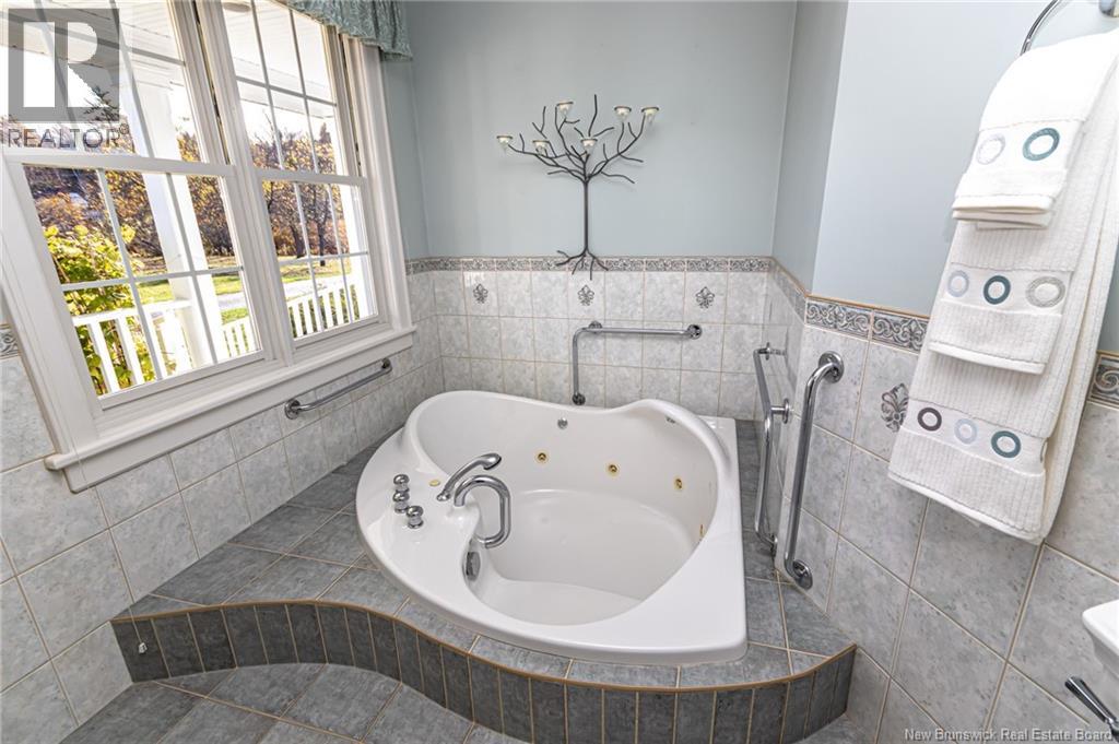 1337 Woodstock Road, Fredericton, New Brunswick  E3B 7R9 - Photo 37 - NB133090