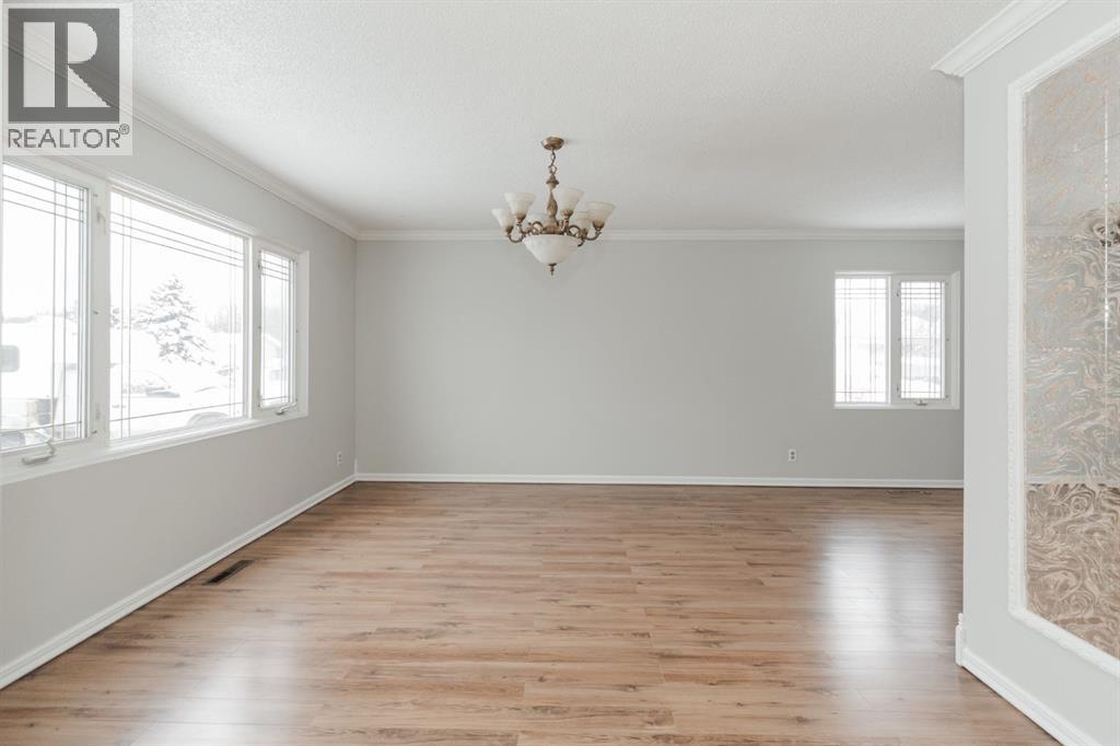 23 Maciver Street, Fort Mcmurray, Alberta  T9H 1Z8 - Photo 4 - A2276520