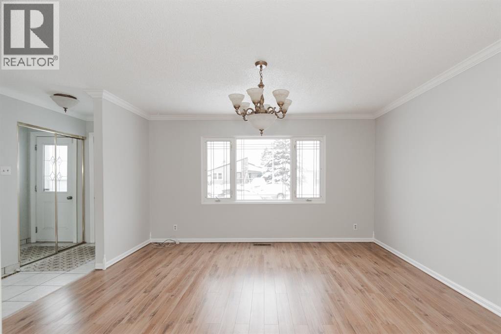 23 Maciver Street, Fort Mcmurray, Alberta  T9H 1Z8 - Photo 6 - A2276520