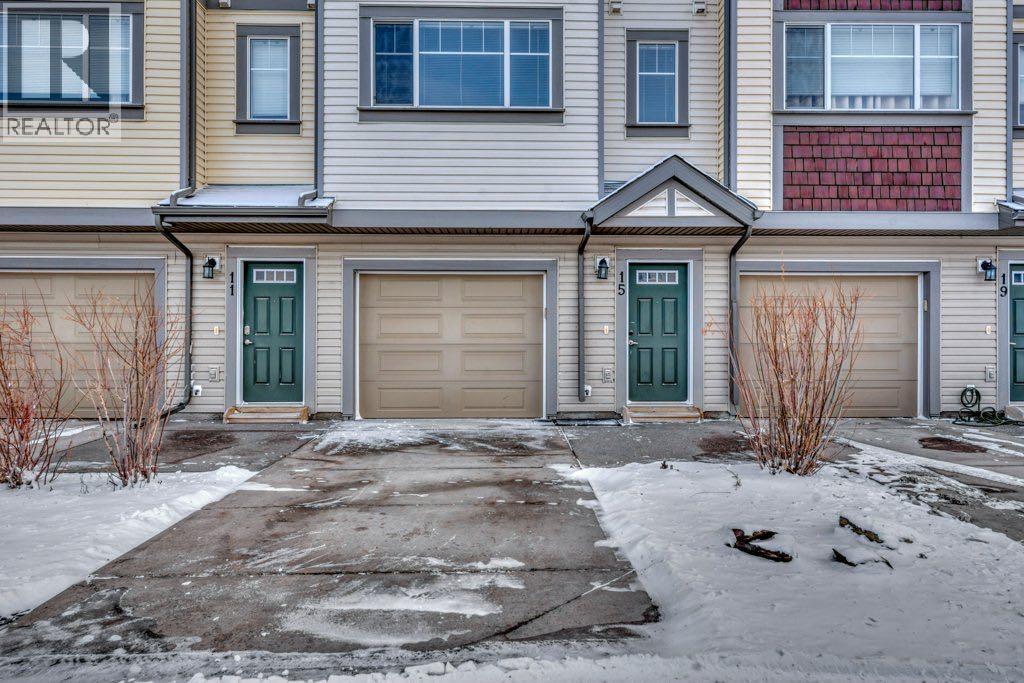 15 Copperpond Close Se, Calgary, Alberta  T2Z 0Y8 - Photo 4 - A2277407
