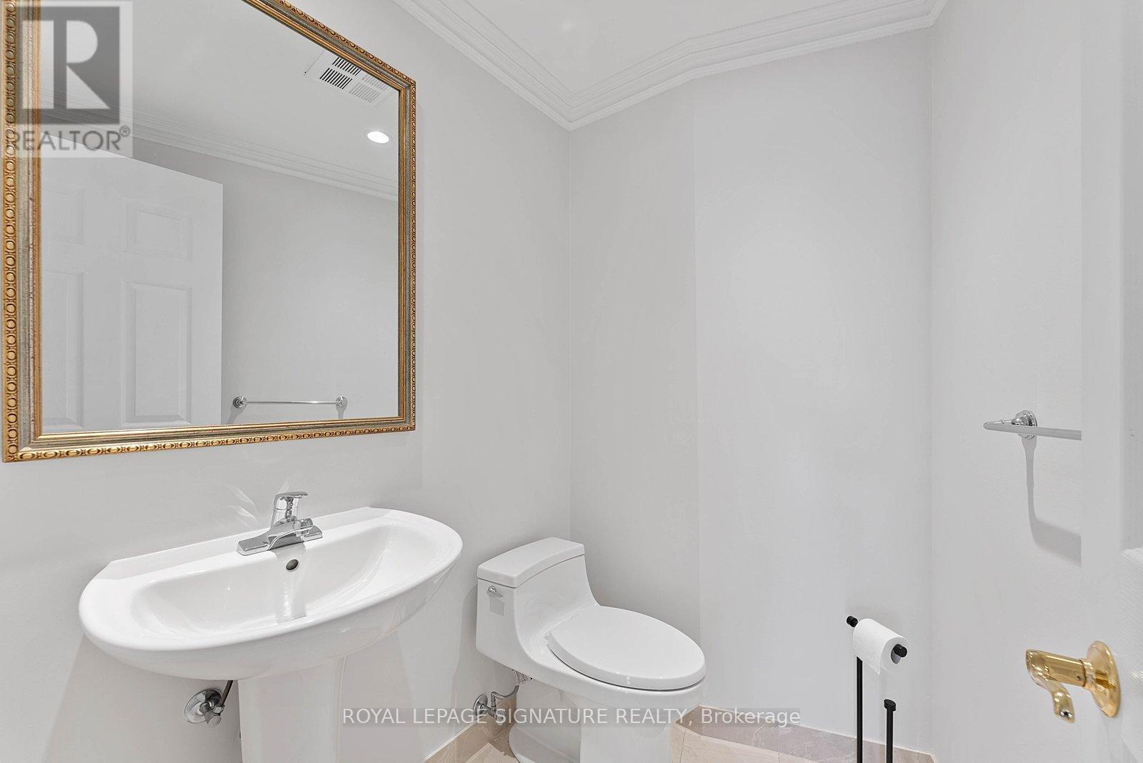 611 - 3085 Bloor Street W, Toronto, Ontario  M8X 1C9 - Photo 8 - W12750944