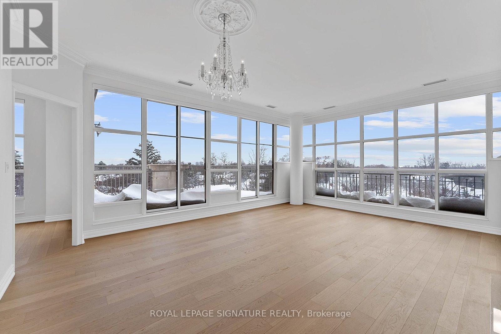 611 - 3085 Bloor Street W, Toronto, Ontario  M8X 1C9 - Photo 2 - W12750944