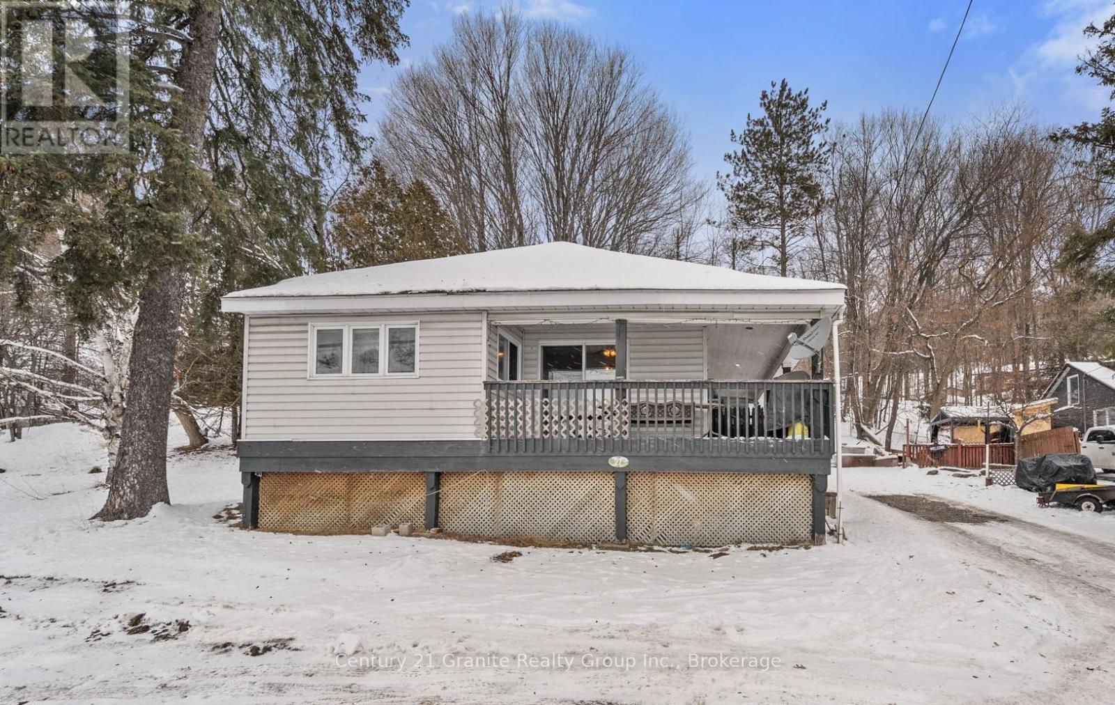 27 SUNNYSIDE STREET, Dysart et al, Ontario