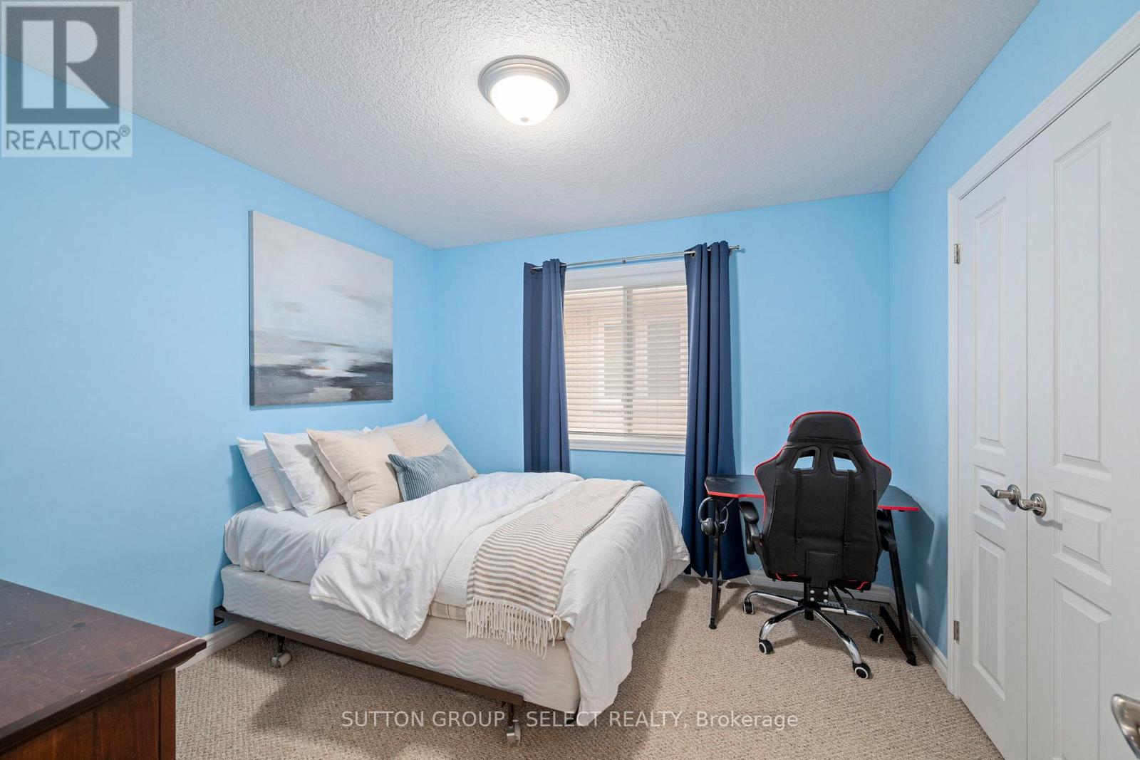 Photo 20 of 39 for 692 Killarney Road