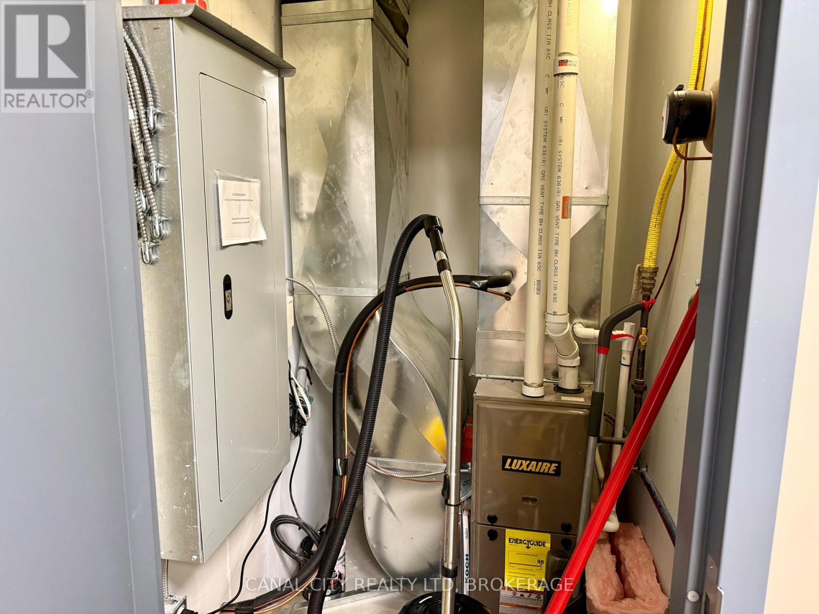 104 - 10 Albert Street E, Thorold, Ontario L2V 2E9 - Photo 12 - X12340067