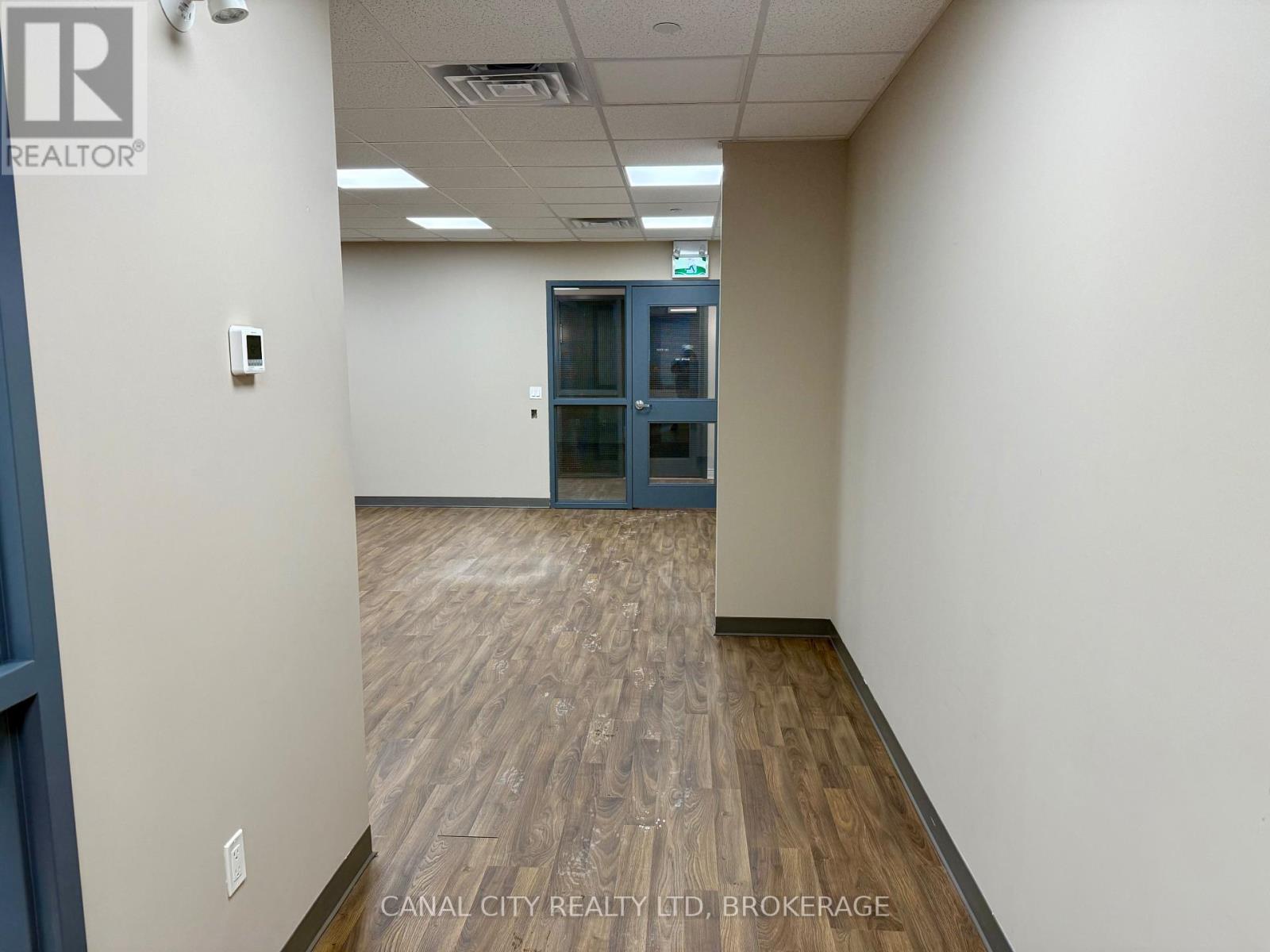 104 - 10 Albert Street E, Thorold, Ontario L2V 2E9 - Photo 9 - X12340067