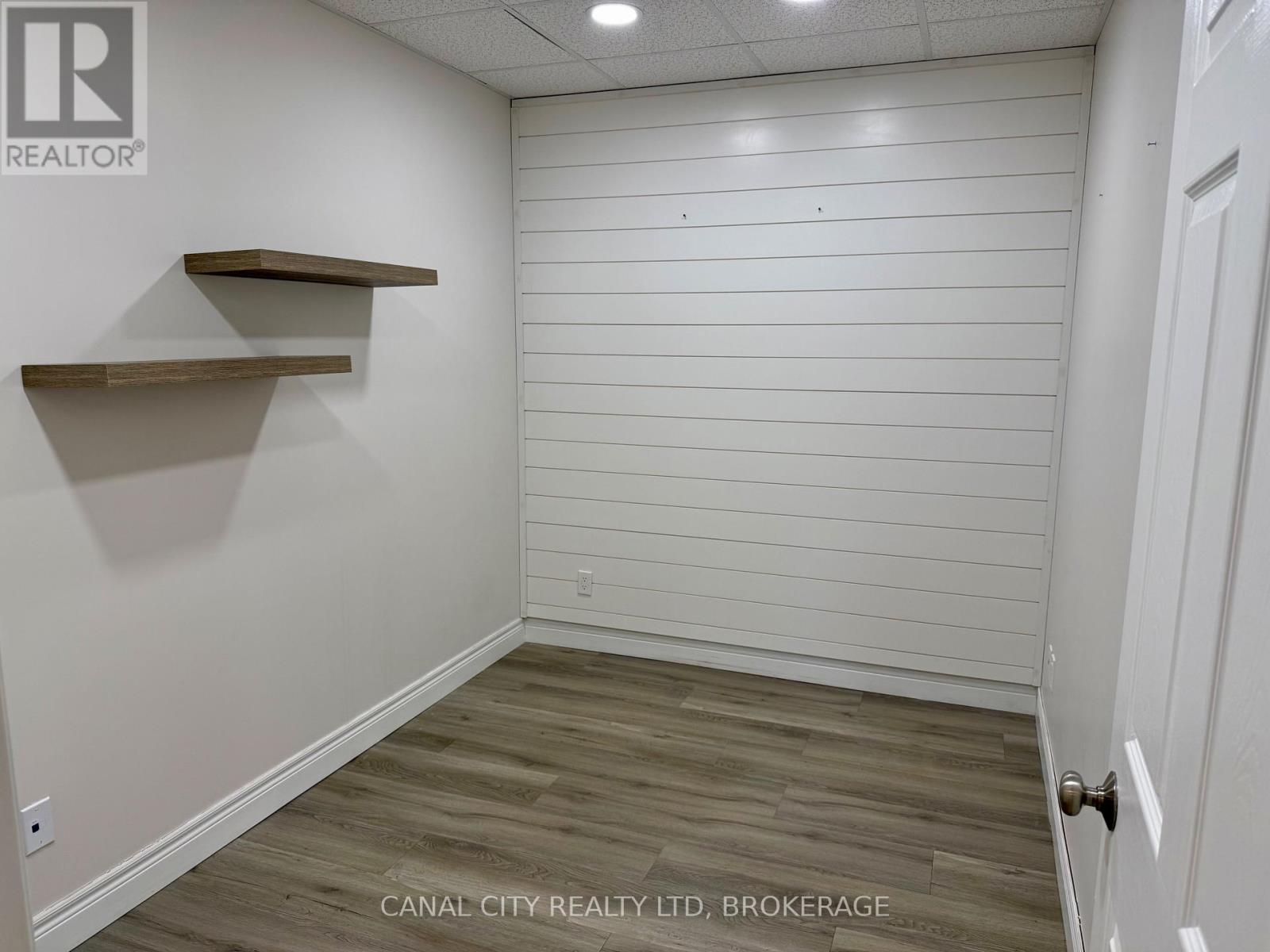 106 - 10 Albert Street E, Thorold, Ontario  L2V 2E9 - Photo 11 - X12340127