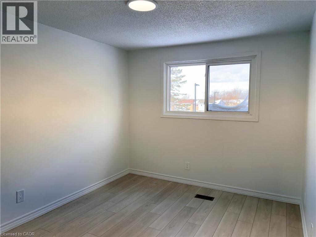 77 Tindale Court Unit# 4, Hamilton, Ontario  L8K 5M8 - Photo 10 - 40802517