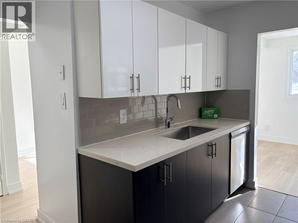 77 Tindale Court Unit# 4, Hamilton, Ontario  L8K 5M8 - Photo 4 - 40802517