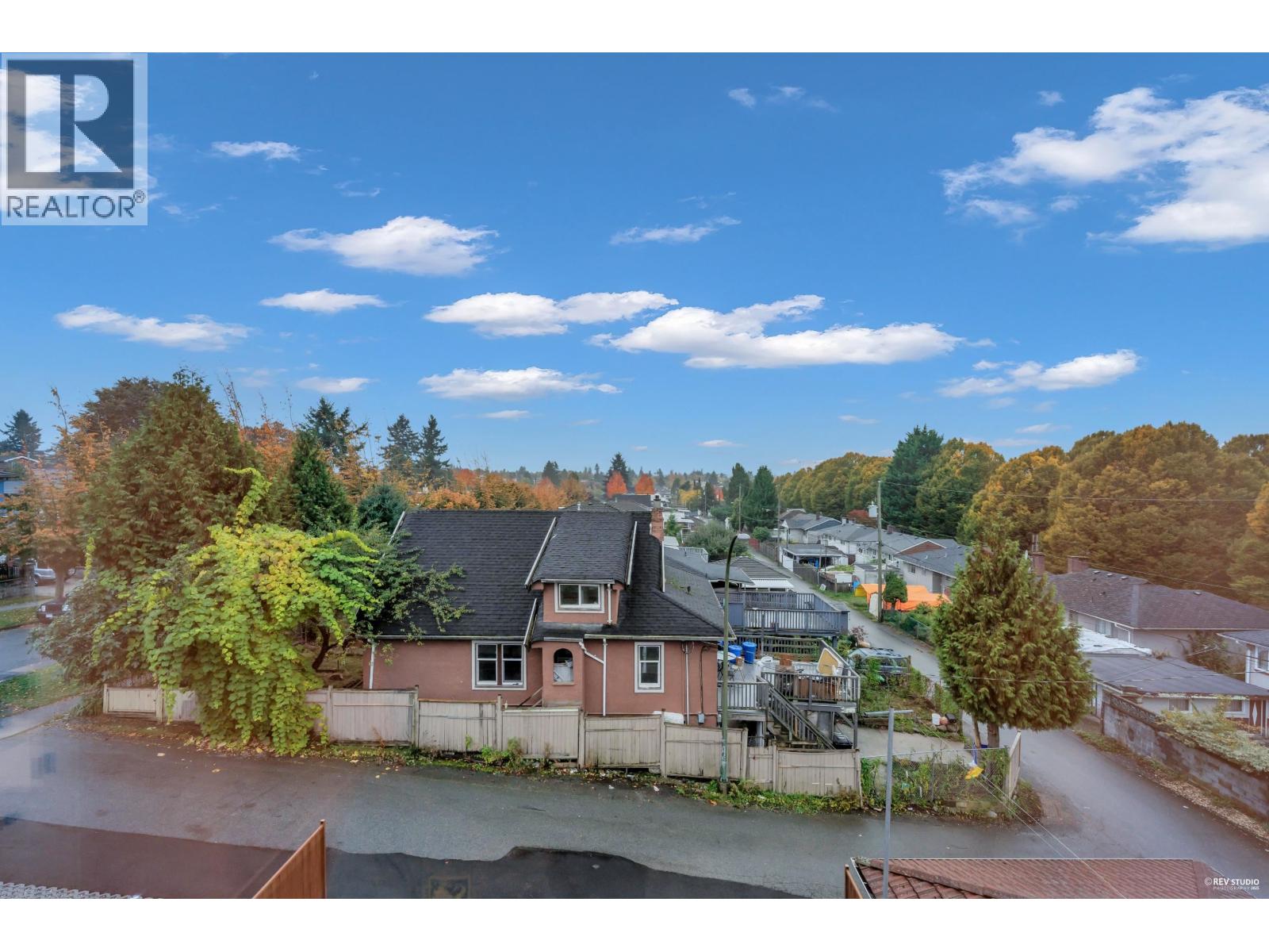 3 3090 Vanness Avenue, Vancouver, British Columbia  V5R 5A1 - Photo 2 - R3076187