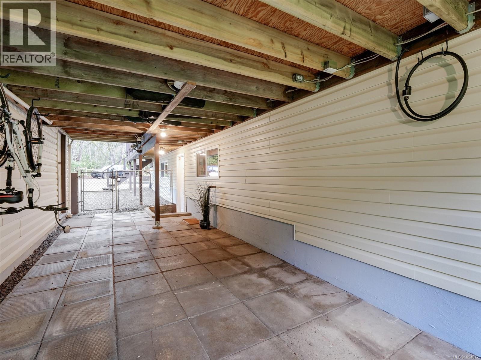 5787 Woodlands Rd, Sooke, British Columbia  V9Z 0G4 - Photo 5 - 1024972