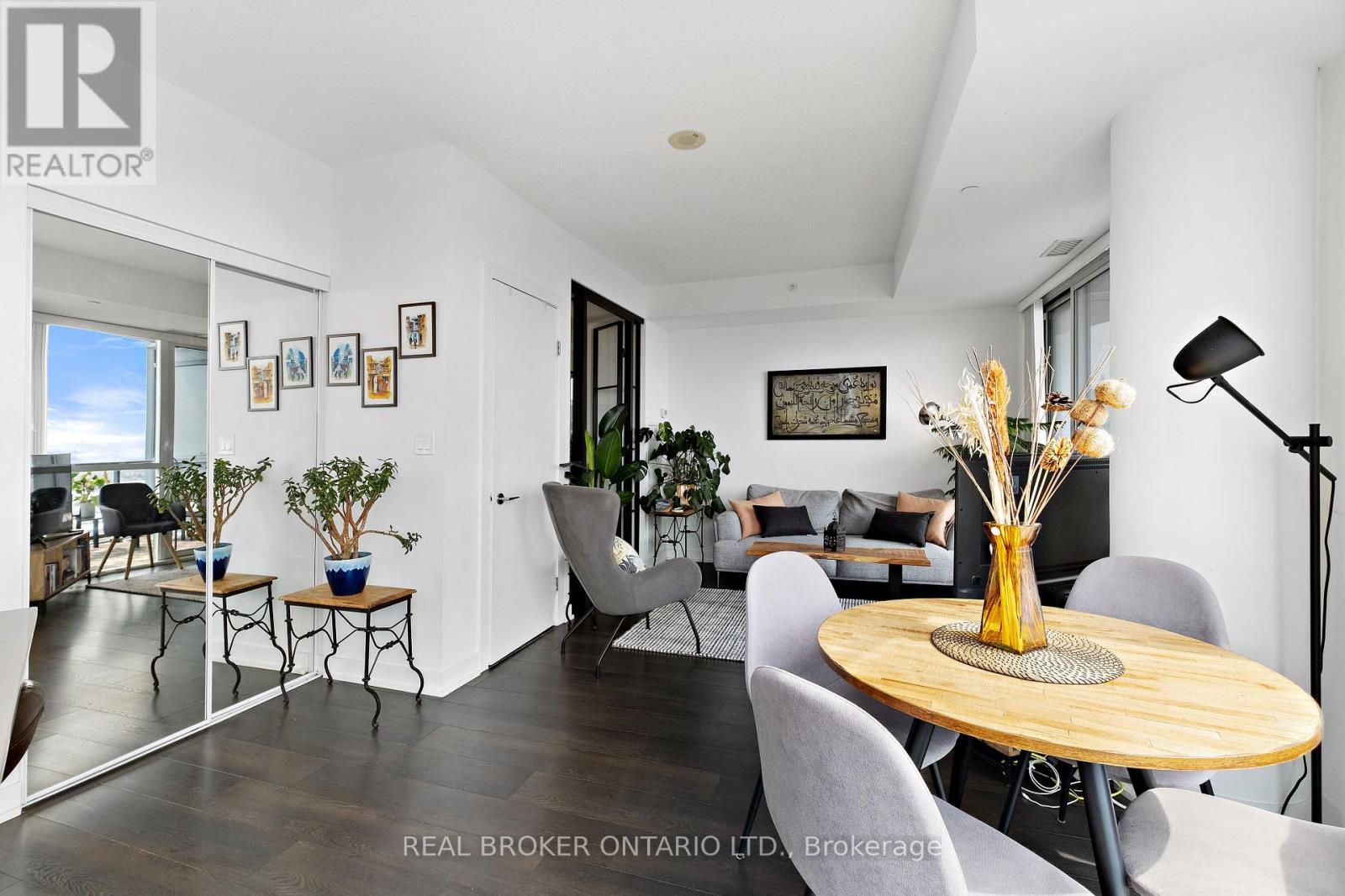 2909 - 20 Bruyeres Mews, Toronto, Ontario  M5V 0G8 - Photo 11 - C12752442