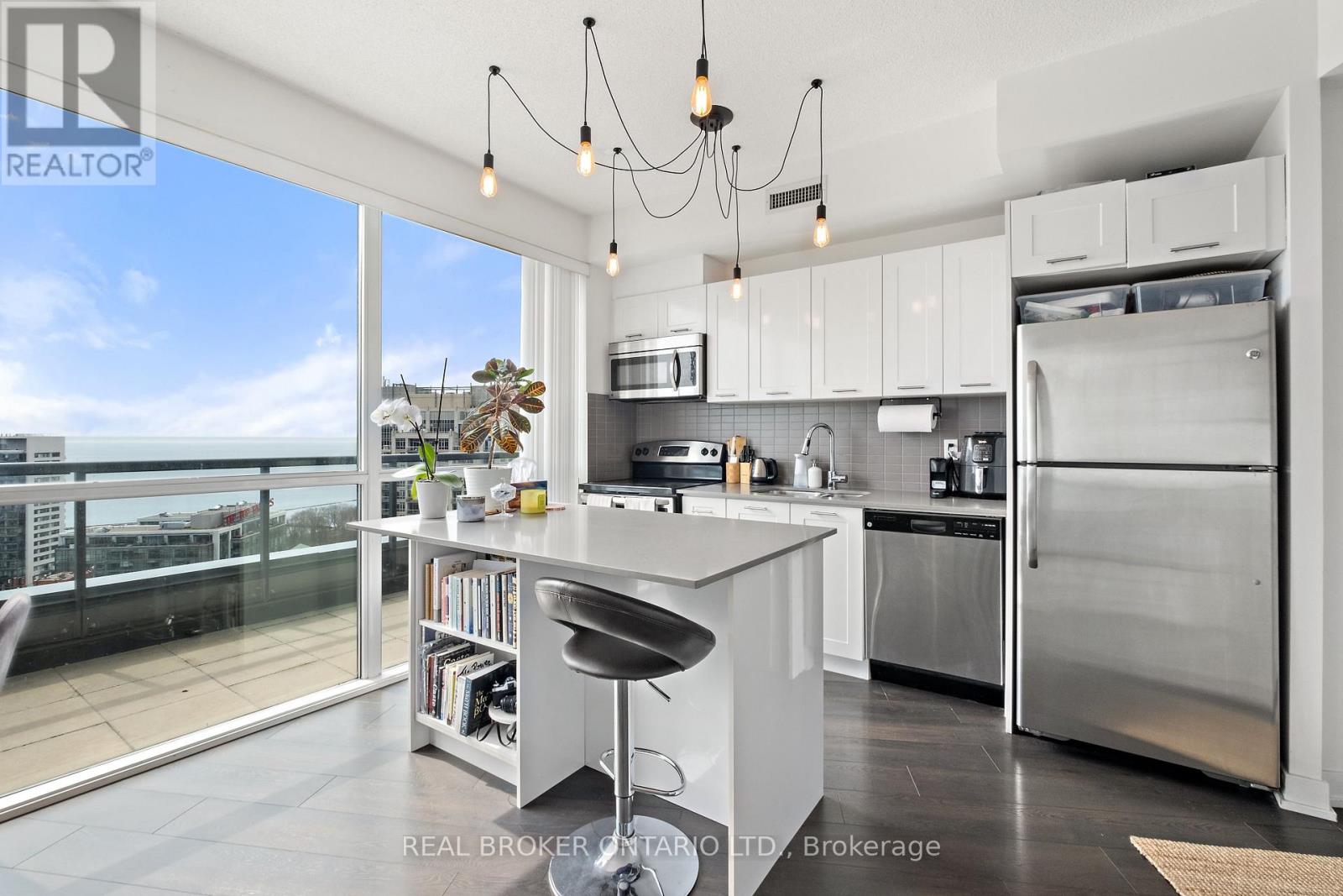 2909 - 20 Bruyeres Mews, Toronto, Ontario  M5V 0G8 - Photo 4 - C12752442