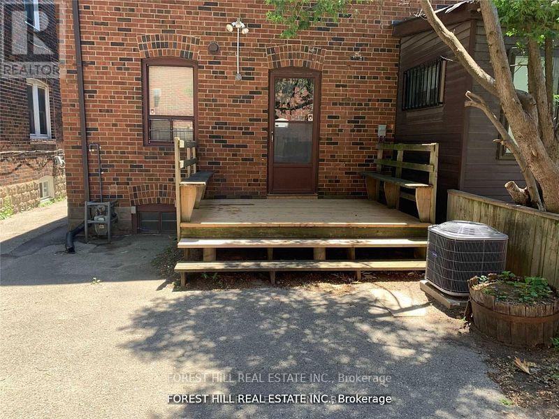 520 Eglinton Avenue E, Toronto, Ontario  M4P 1N6 - Photo 12 - C12752466