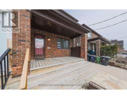 520 EGLINTON AVENUE E, Toronto, Ontario