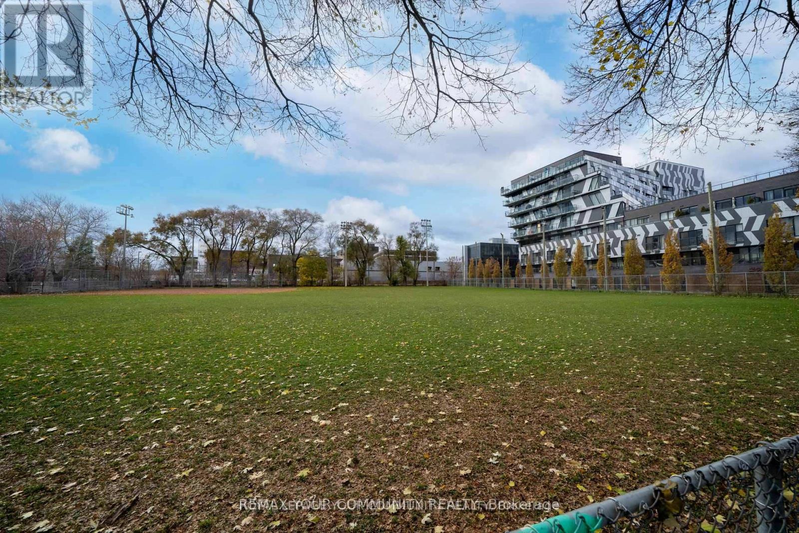 602 - 138 St.helens Avenue, Toronto, Ontario  M6H 0B8 - Photo 25 - C12752504