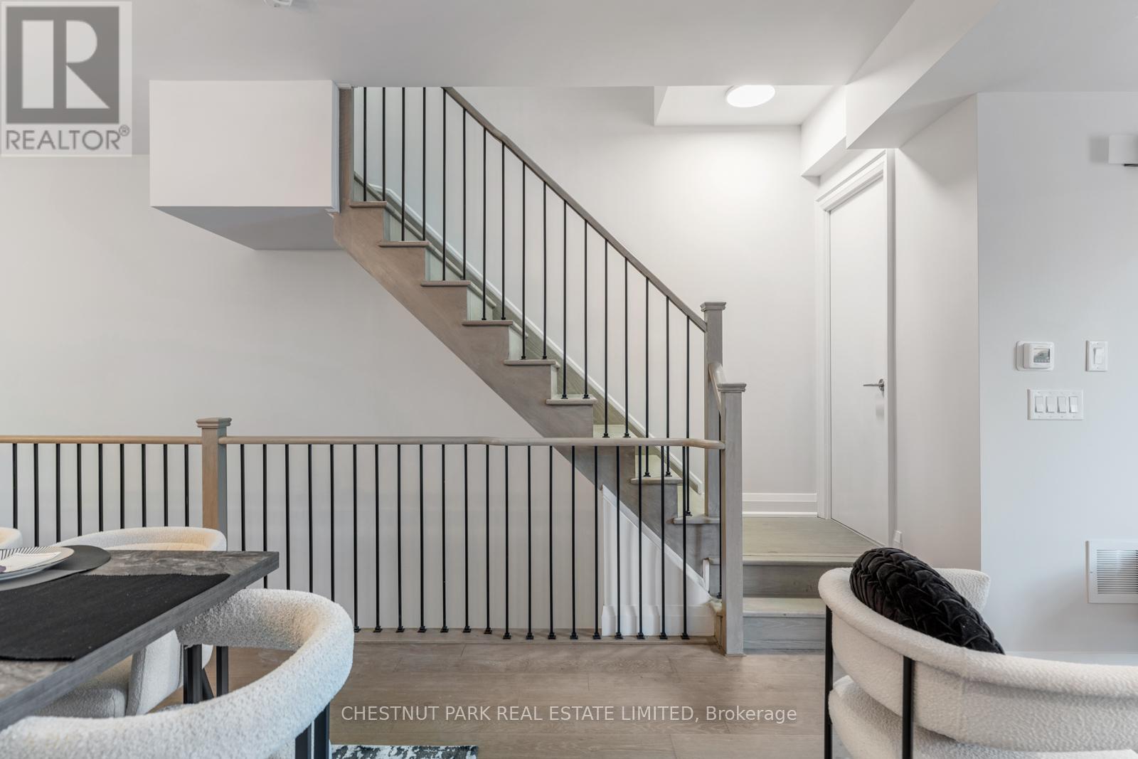 213 Duplex Avenue, Toronto, Ontario  M5P 2B1 - Photo 11 - C12752590