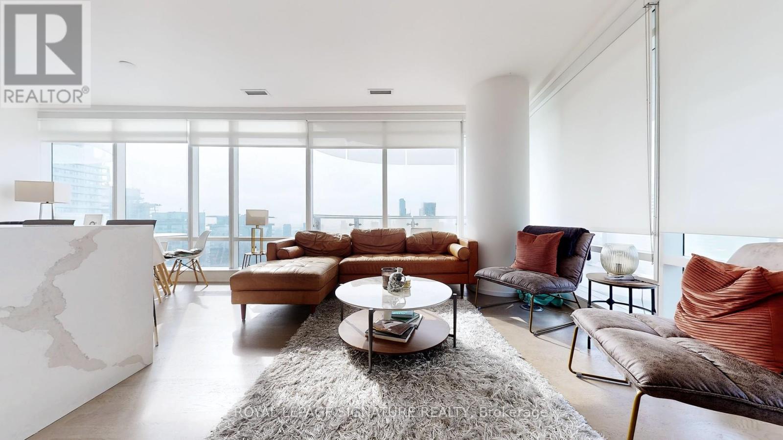 4406 - 1 Bloor Street E, Toronto, Ontario  M4W 0A8 - Photo 2 - C12752596