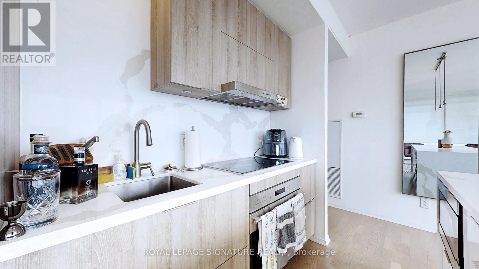 4406 - 1 Bloor Street E, Toronto, Ontario  M4W 0A8 - Photo 6 - C12752596