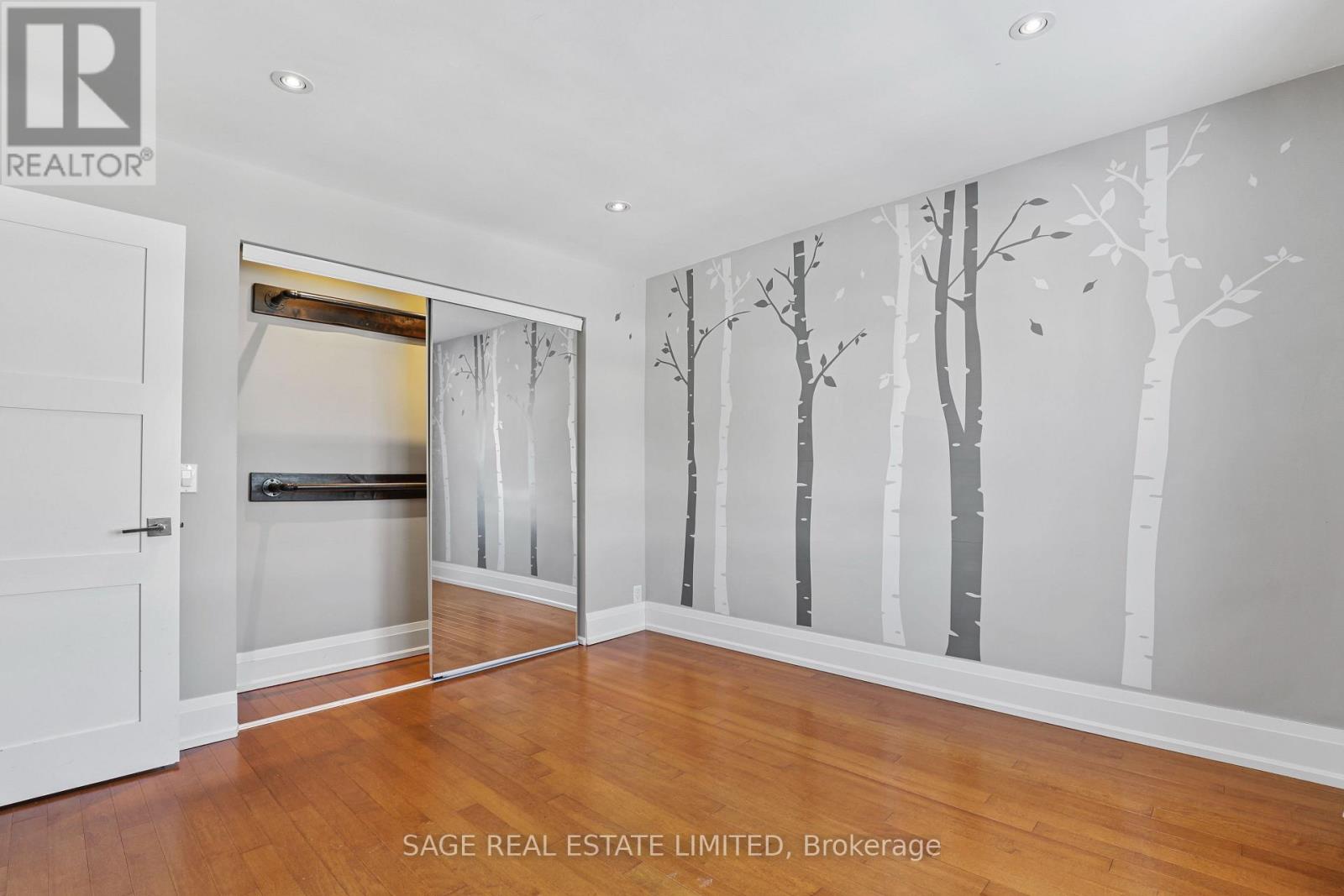 2 - 26 Roseneath Gardens, Toronto, Ontario  M6C 3X6 - Photo 29 - C12752608