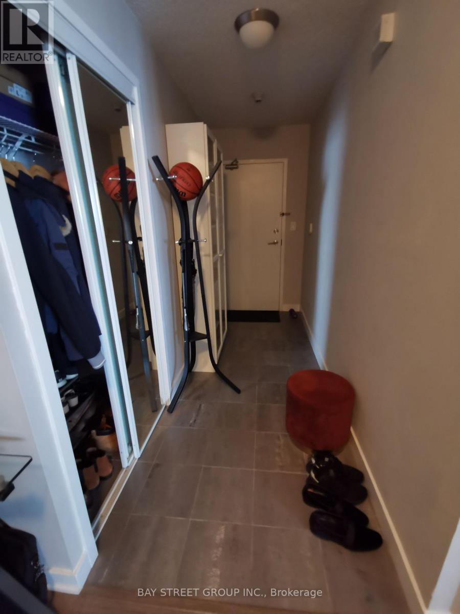 4210 - 11 Brunel Court, Toronto, Ontario  M5V 3Y3 - Photo 12 - C12752684