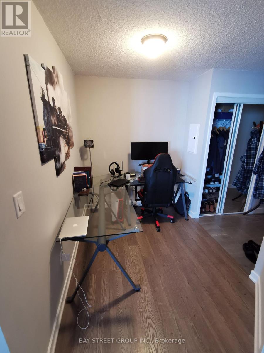 4210 - 11 Brunel Court, Toronto, Ontario  M5V 3Y3 - Photo 8 - C12752684