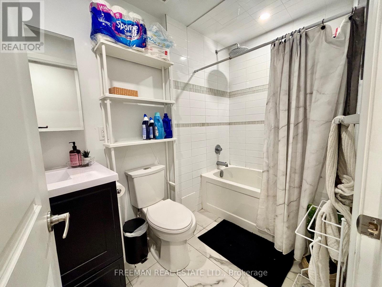 Lower - 340 Howland Avenue, Toronto, Ontario  M5R 3B9 - Photo 10 - C12752696