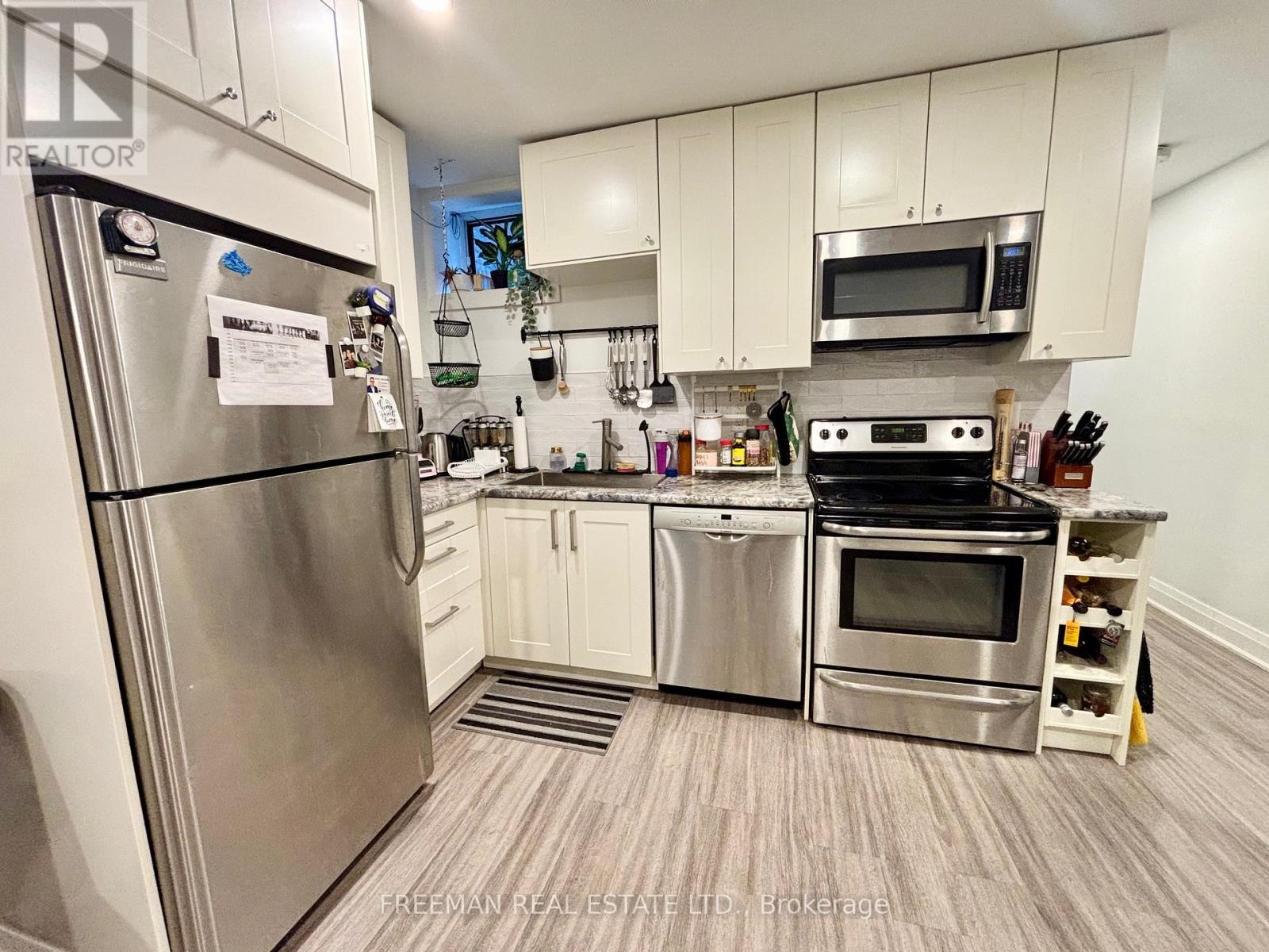 Lower - 340 Howland Avenue, Toronto, Ontario  M5R 3B9 - Photo 7 - C12752696