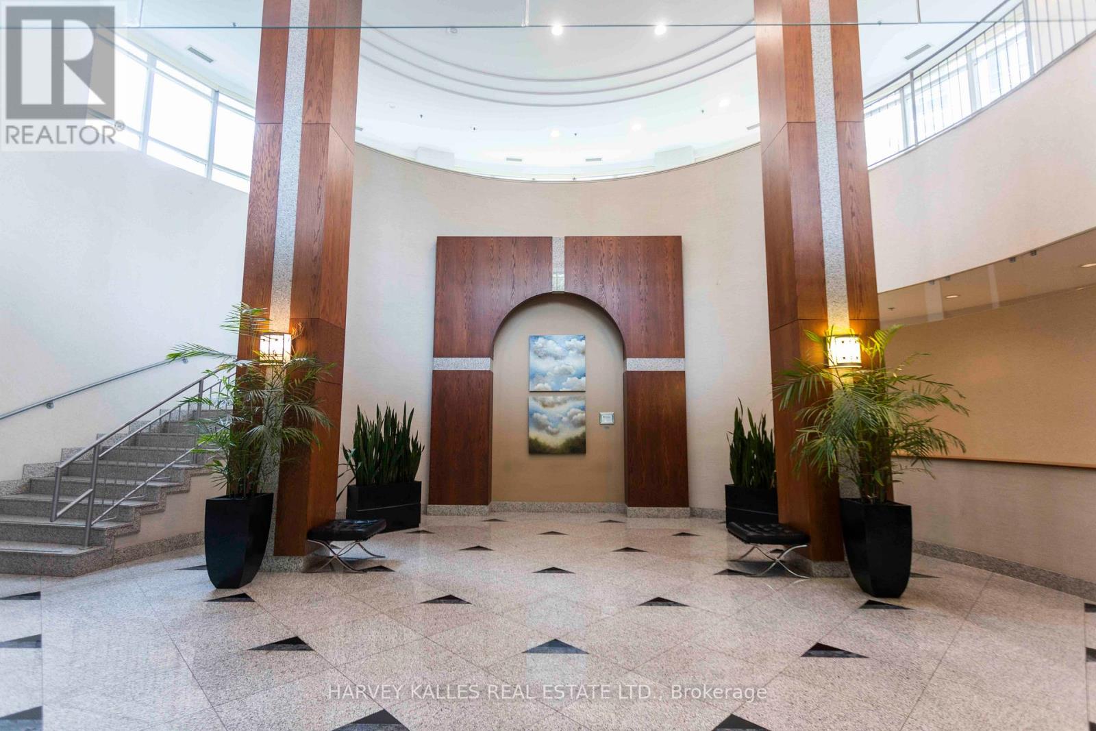 411 - 16 Harrison Garden Boulevard, Toronto, Ontario  M2N 7J6 - Photo 3 - C12752700