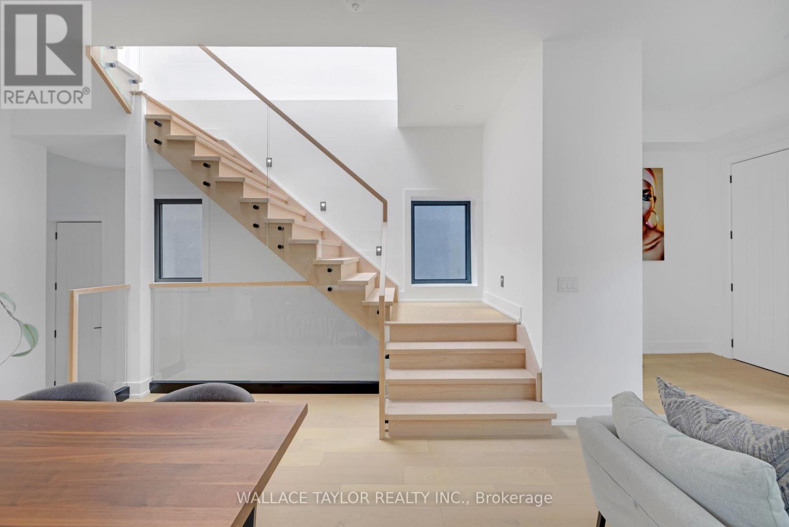 13 Knight Street, Toronto, Ontario  M4C 3K8 - Photo 5 - E12752474