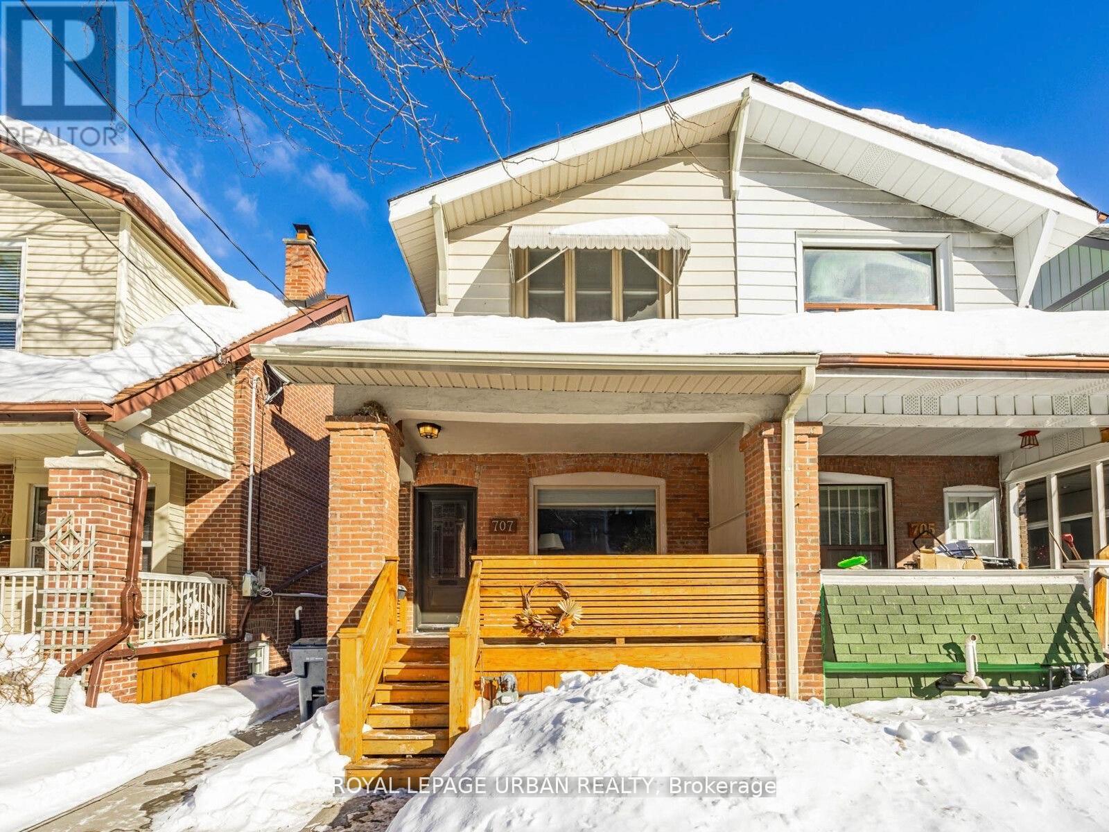 707 Greenwood Avenue, Toronto, Ontario  M4J 4B6 - Photo 2 - E12752532