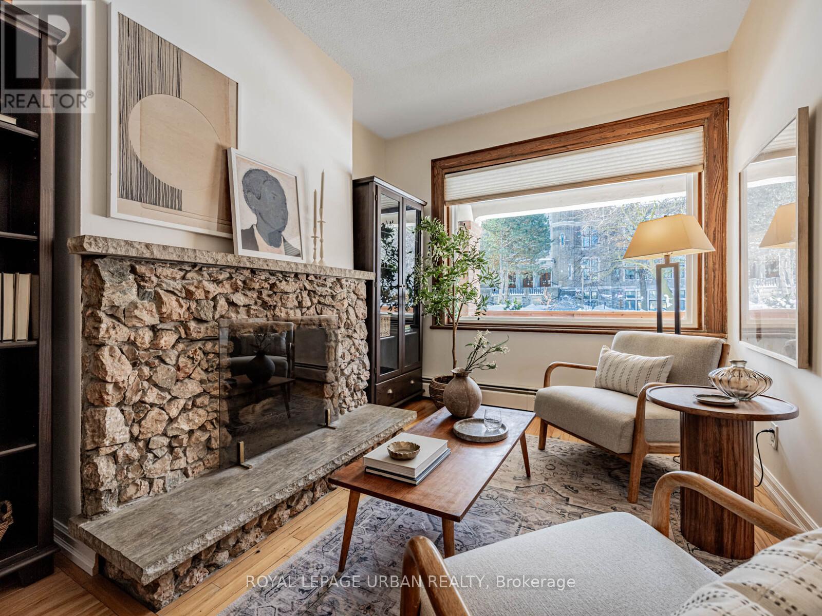 707 Greenwood Avenue, Toronto, Ontario  M4J 4B6 - Photo 3 - E12752532