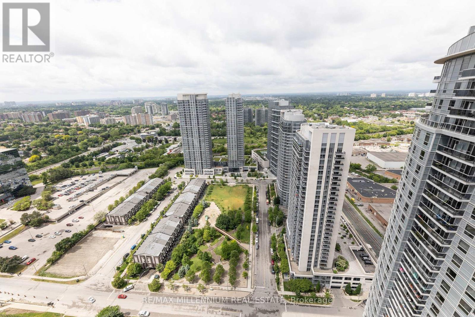 3910 - 125 Village Green Square, Toronto, Ontario  M1S 0L1 - Photo 32 - E12752650