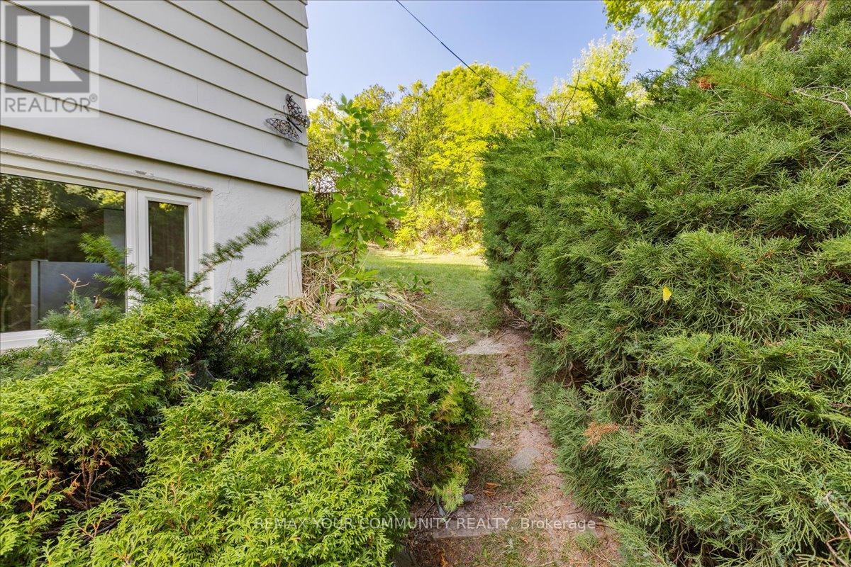 258 Lakeview Boulevard, Georgina, Ontario  L4P 2Y3 - Photo 15 - N12752464