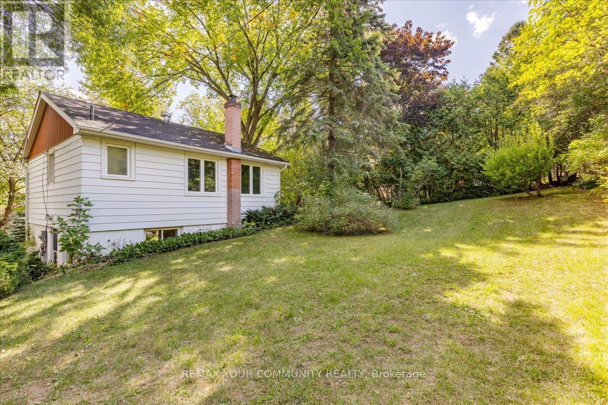 258 Lakeview Boulevard, Georgina, Ontario  L4P 2Y3 - Photo 17 - N12752464