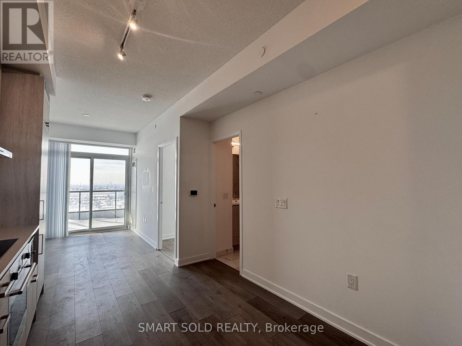 1519 - 60 Honeycrisp Crescent, Vaughan, Ontario  L4K 0N5 - Photo 5 - N12752598