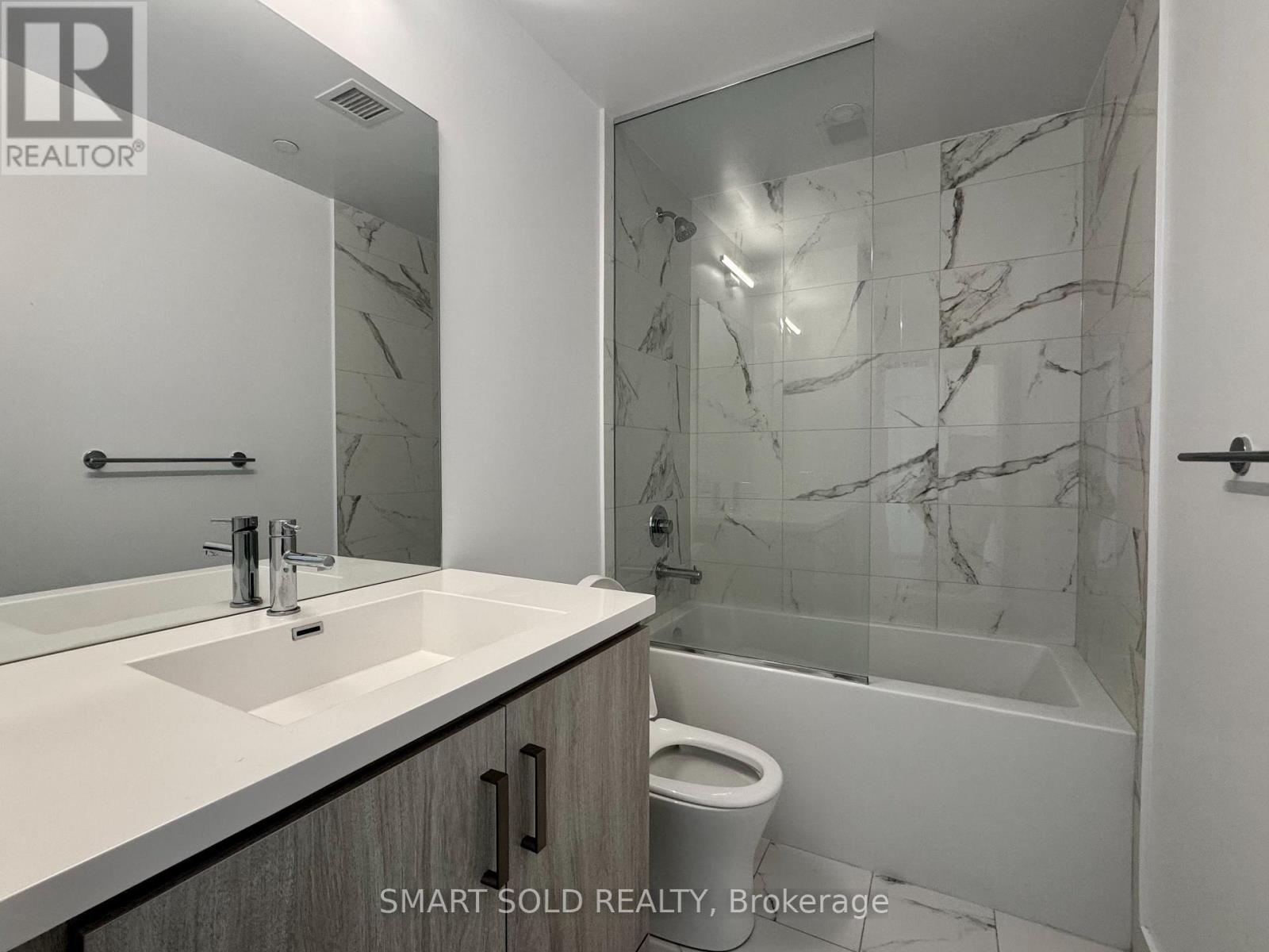 1519 - 60 Honeycrisp Crescent, Vaughan, Ontario  L4K 0N5 - Photo 8 - N12752598