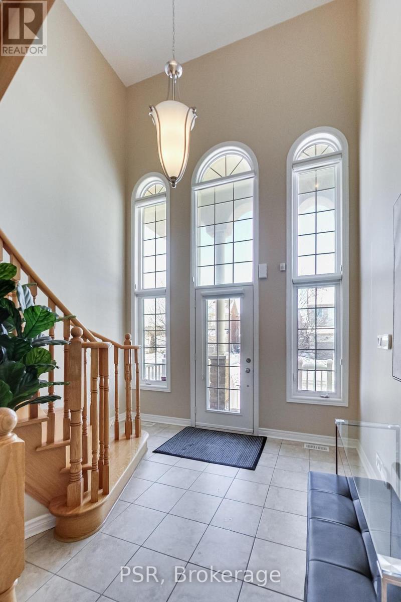 9 White Beach Crescent, Vaughan, Ontario  L6A 0R1 - Photo 4 - N12752664