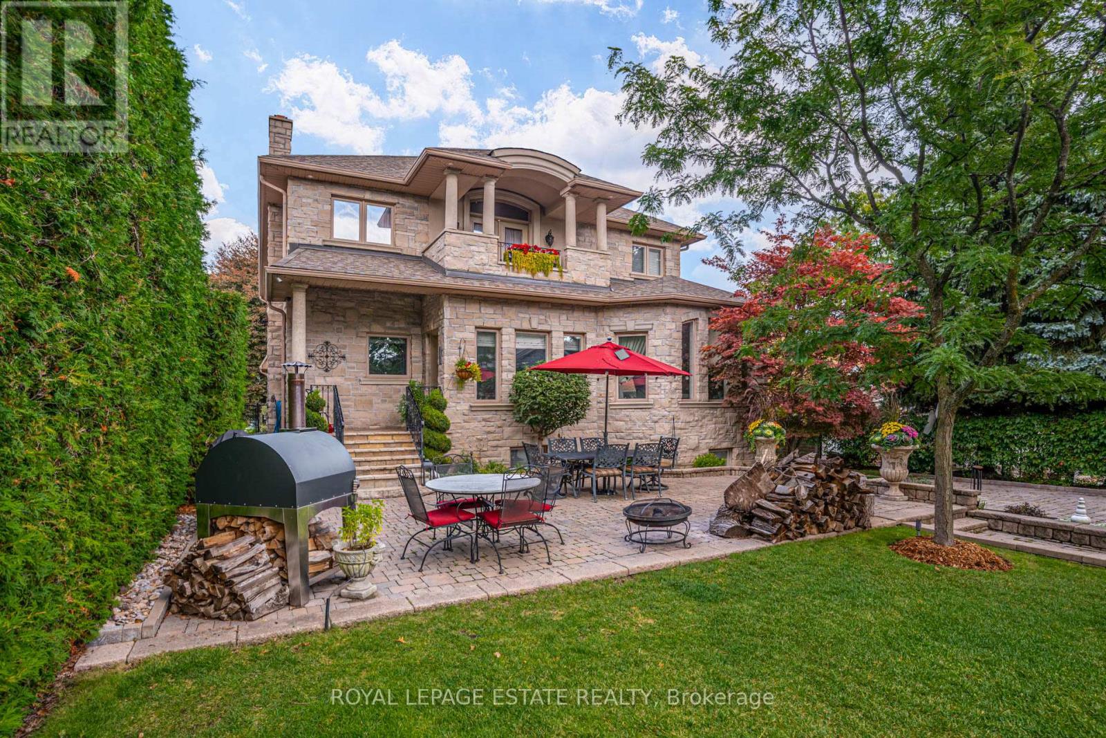 81 Naughton Drive, Richmond Hill, Ontario  L4C 8B3 - Photo 46 - N12752702