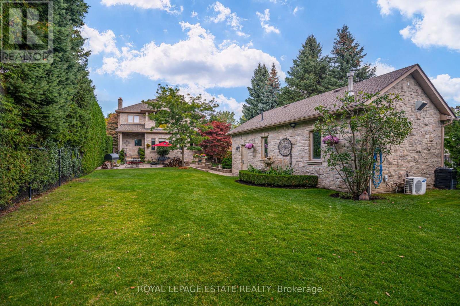 81 Naughton Drive, Richmond Hill, Ontario  L4C 8B3 - Photo 50 - N12752702