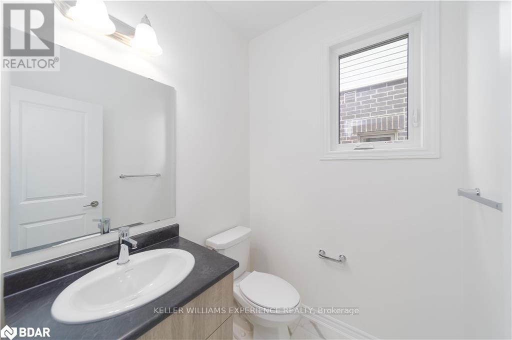 60 Gemini Drive, Barrie, Ontario  L9J 0C3 - Photo 18 - S12752412